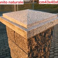 Capitelli in pietra granito