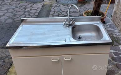 Lavello cucina in acciaio inox con mobile