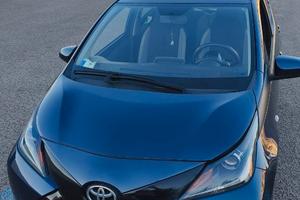TOYOTA Aygo 1.0 VVT-i 69 CV 5 porte x-play