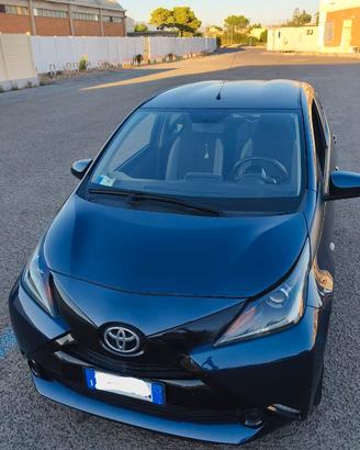 TOYOTA Aygo 1.0 VVT-i 69 CV 5 porte x-play
