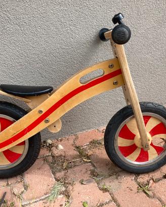 Bici in legno