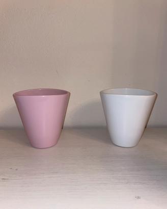 Coppia di vasi in ceramica