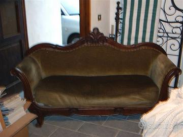 Divano ottocento in noce