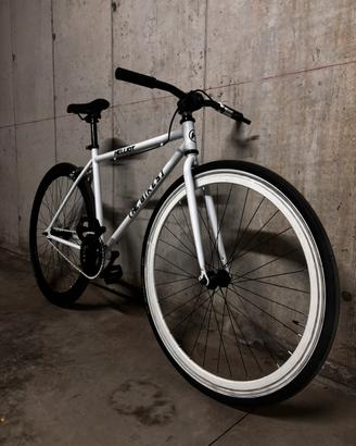 Bici scatto fisso