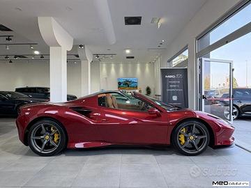 FERRARI - F8 - Spider