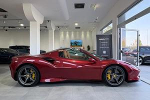 FERRARI - F8 - Spider