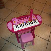 Pianola giocattolo