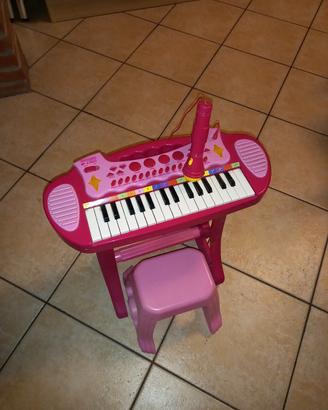 Pianola giocattolo