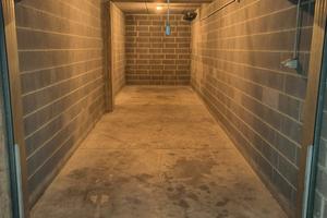 Garage box doppio con accesso protetto