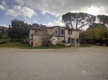 MULTILOCALE A SPOLETO