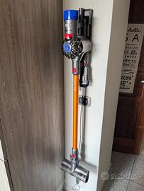 Aspirapolvere Dyson V8 ABSOLUTE