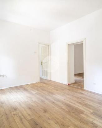 3 LOCALI A PALOMBARA SABINA