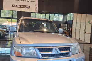 Mitsubishi Pajero 3.2 16V DI-D 5p. GLX 7 posti