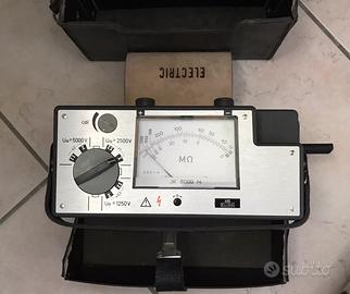 Tester di isolamento IK 5000 N con induttore