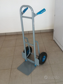 Carrello in acciaio