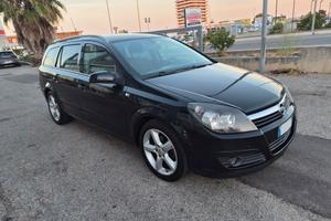 Opel Astra 1.7 CDTI 80CV Station Wagon Club