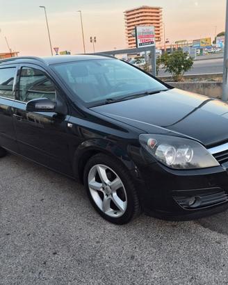 Opel Astra 1.7 CDTI 80CV Station Wagon Club