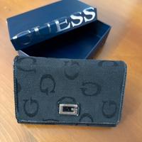 Portafoglio donna Guess