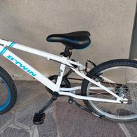 Mountain bike B-Twin Racing Boy 300, telaio 20 (6-