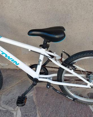 bicicletta bambino bike B-Twin Racing Boy 300,