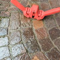 pinza  x tappo a corona 