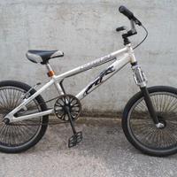 Bmx in alluminio  con forcella in carbonio