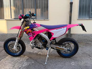 TM 300 supermotard PINK EDITION