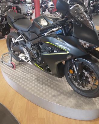 Honda CBR 650 R e-CLUTCH