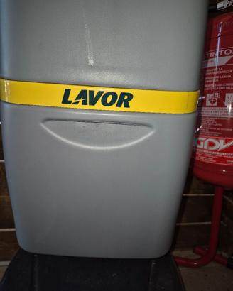 Lavasciuga pavimenti Lavor