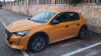 Peugeot e-208 100kw 136cv batteria 50 kW 