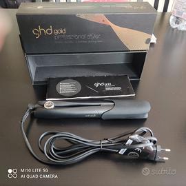 Piastra per capelli GHD Gold professional.