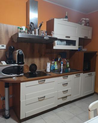 ARREDAMENTO COMPLETO