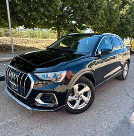 Audi Q3 35 TDI S tronic line (PARI AL NUOVO)