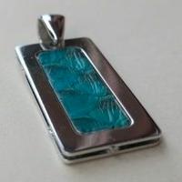 Ciondolo rettangolare in argento 925 inserto pelle