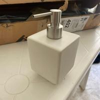 Dispenser sapone bagno