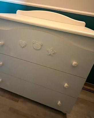 Cassettiera cameretta in legno bianco