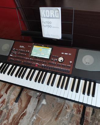 KORG PA 700 HDMI  quasi nuova Pa700