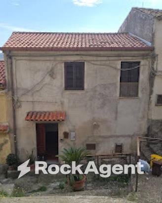 Casa indipendente di 90 m² con 2 locali a Gioiosa 