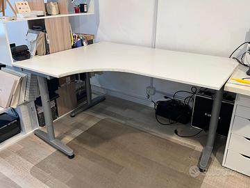 Scrivania bianca regolabile 160x120