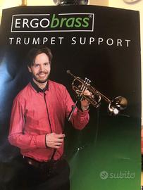 Strumento x sostenere tromba