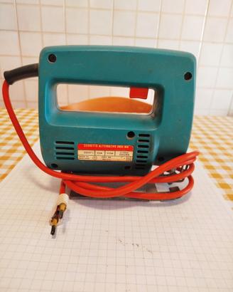 Seghetto alternativo elettrico Black & Decker