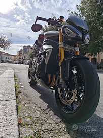 Speed triple 1200 Rs