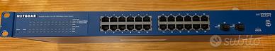 NETGEAR Switch gigabit Smart 24 porte GS724T V4