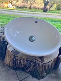 Lavandino Villeroy & Boch in ceramica