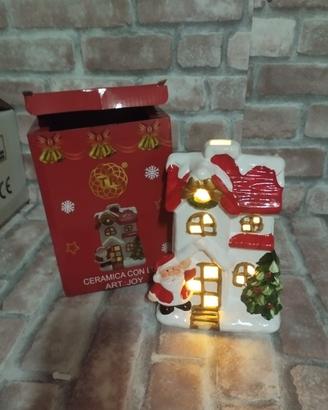 Decorazioni di natale casa con luci