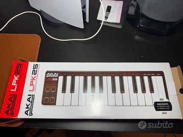 Akai Professional LPK25 Pari Al Nuovo