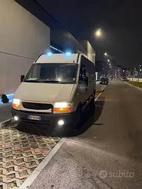 Furgone opel movano 2500€