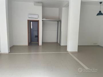 Locale Polivalente e Postazione Coworking