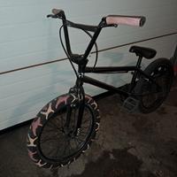 Bicicletta BMX 