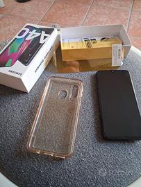 samsung galaxi A40 64 GB rom 4 GB ram